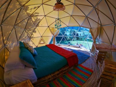 domos glamping cerca a bogotá
