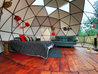 glamping cerca a bogotá clima cálido
